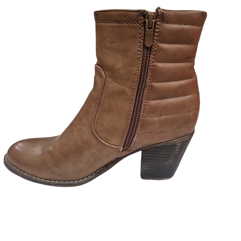 Via Pinky Alyssa Brown Ankle Boots Sz 9 GUC